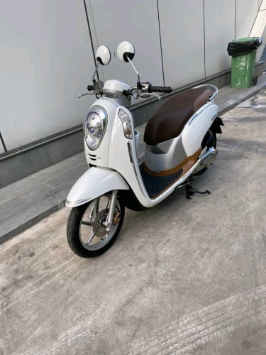 Honda scoopy 2014