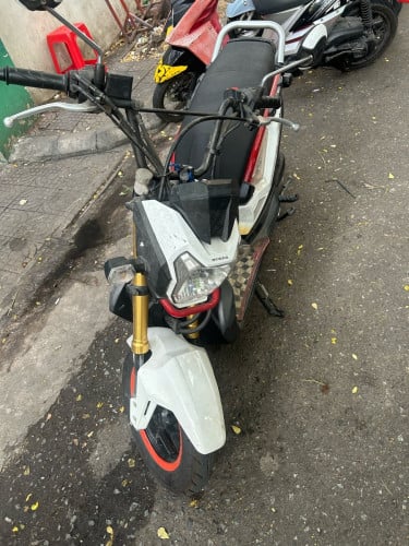 Honda zoomer X zin year 2016 មានពន្ធ