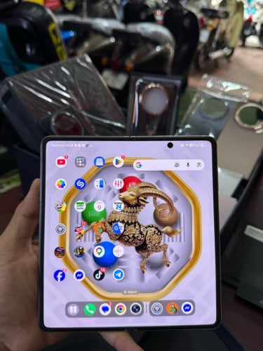 HONOR Magic V5 បោះក្រុមហ៊ុន 512g
