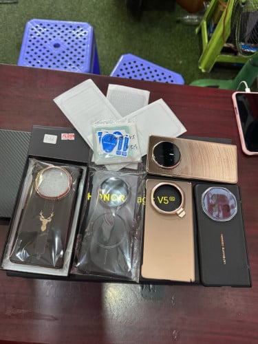 HONOR Magic V5 បោះក្រុមហ៊ុន 512g