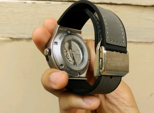 Hublot (42mm) - Auto អត់ប្រើថ្ម
