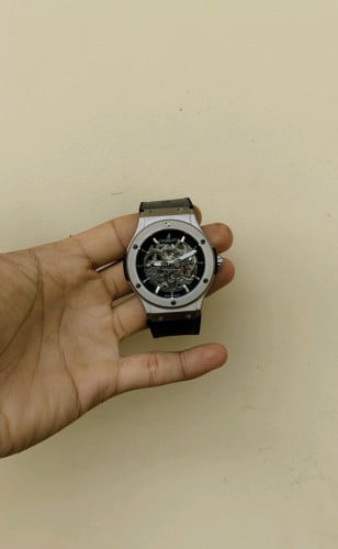Hublot (42mm) - Auto អត់ប្រើថ្ម