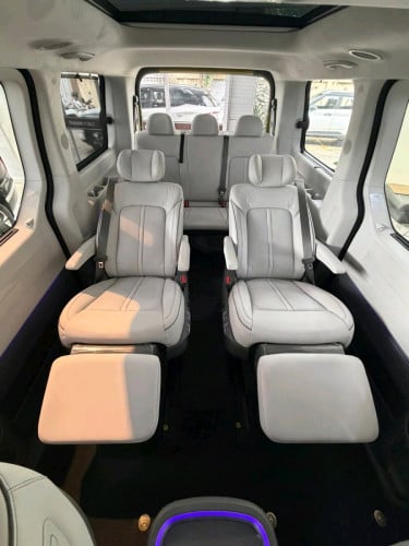 Hyundai Staria LOUNGE 7-Seater 2022 Diesel