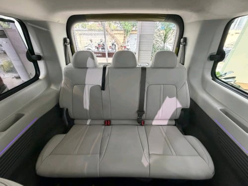 Hyundai Staria LOUNGE 7-Seater 2022 Diesel