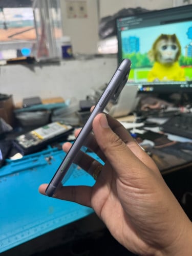 I phone 11 64G អត់ស្គេន អេក្រង់ថ្មី ថ្ម72%