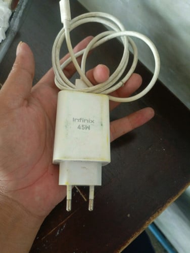Infinix 45w សុីន 7$
