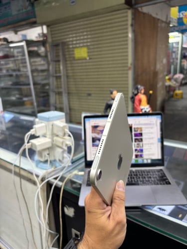 iPad mIni6 64G Sim WiFi សានុំស្រុីន កោងតួរតិច