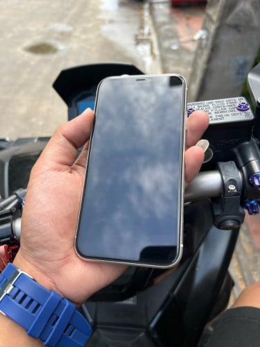 iPhone 11 64G