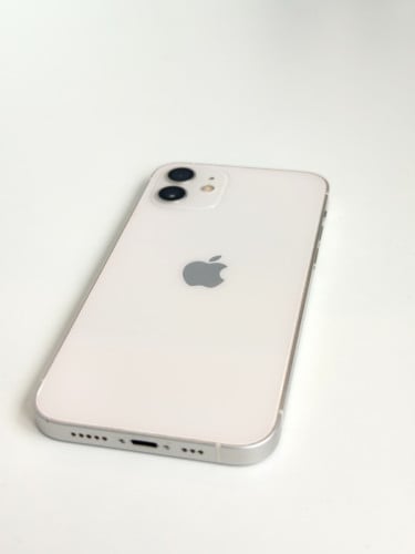iPhone 12/64GB/LL ថ្ម 80% សុីន សំណុំំណែនភិនភាគដូចរូប only phone