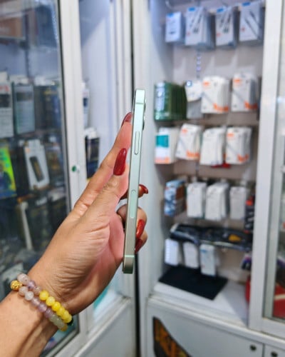 iPhone 12/64GB/LLថ្ម88%តួរស្អាតសុីនសានុំ