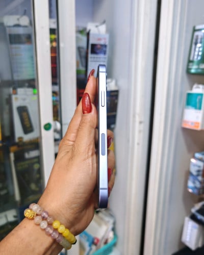 iPhone 12/64GB/LLថ្ម92%តួរស្អាតសុីនសានុំ