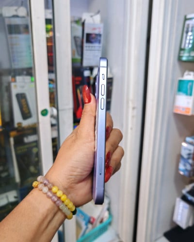 iPhone 12/64GB/LLថ្ម92%តួរស្អាតសុីនសានុំ