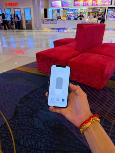 iPhone 12 Pro 256G សានុំសុីនណែន ស្អាត99% តម្លៃ 270$