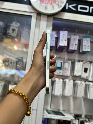 iPhone 12 ទឹកសណ្តែក🍏 LLA 64GB  Battery 88% 🔋 តួស្អាត 99% សំណុំហ្សីន អត់ជាប់អី  (ធានា1ខែ)