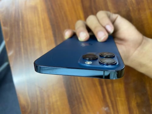 IPhone 12PM មកមុនបានមុន