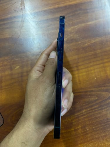 IPhone 12PM មកមុនបានមុន