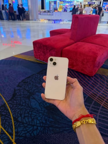 iPhone 13 256GB សានុំសុីនណែន តម្លៃ 270$
