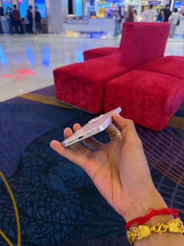 iPhone 13 256GB សានុំសុីនណែន តម្លៃ 270$