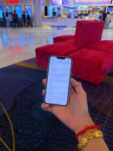 iPhone 13 256GB សានុំសុីនណែន តម្លៃ 270$