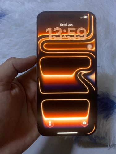 iPhone 14 Pro Max 128GB Up 17 Pro max អេក្រង់ហ្សុីនជួសជុល អត់ស្គេន