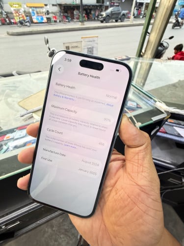 iPhone 16 ណេន
