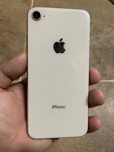 iPhone 8G 64GB លក់តែអញ្ជឹង