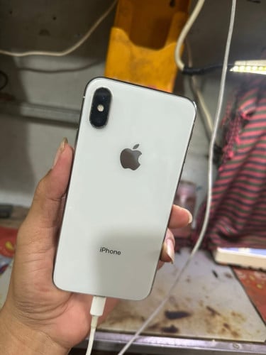 iphone x 64G battary97% អេក្រង់ថ្មីនៅស្គេនលក់55$ទីតាំងភ្នំពេញជិតវេងស្រេង Telegram 068560527