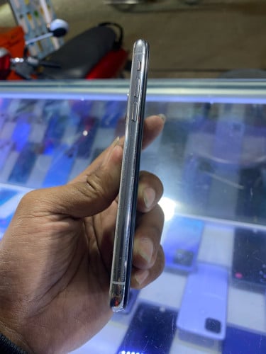 iphone x 64G battary97% អេក្រង់ថ្មីនៅស្គេនលក់55$ទីតាំងភ្នំពេញជិតវេងស្រេង Telegram 068560527