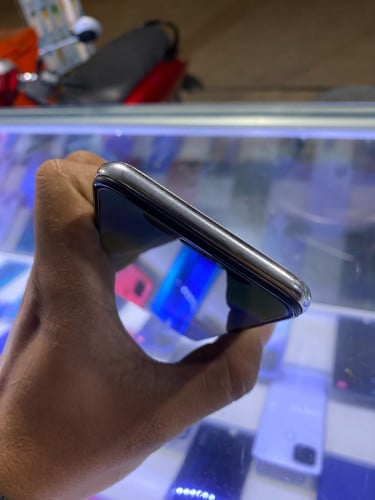 iphone x 64G battary97% អេក្រង់ថ្មីនៅស្គេនលក់55$ទីតាំងភ្នំពេញជិតវេងស្រេង Telegram 068560527