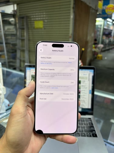 Iphone15pro max 1Tb ZA sim2 បែកថាច់ឆ្នូតជាំប្រើបាន