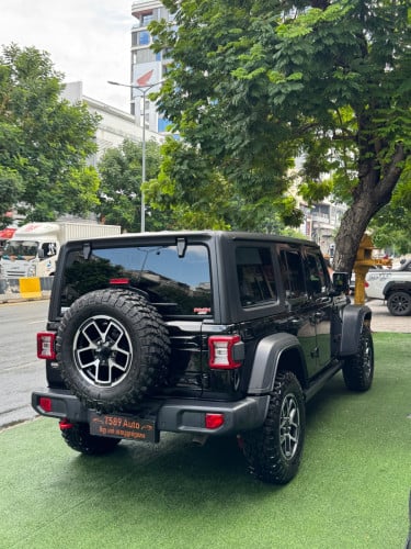 Jeep Wrangler Rubicon 2024 ប្រើបាន17000km ឡានក្រុមហ៊ុន
