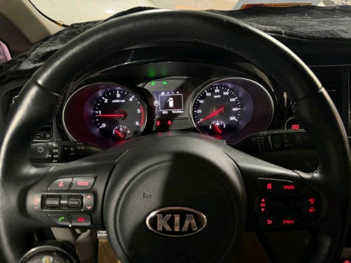 Kia Carnival 2015