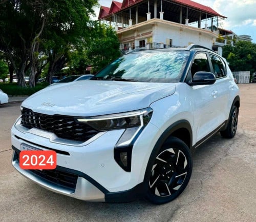 លក់ kia sonet 2024 ប្រើបាន 17,000km ថ្មីខ្លាំង ធានាអត់បុកប៉ះ បាញ់ថ្នាំ