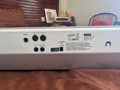 Korg SP-250 Digital Piano Full size