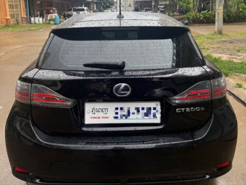 Lexus CT 200h 2012 For Rent /出租