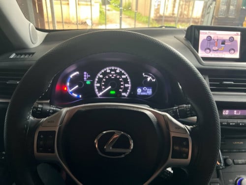 Lexus CT 200h 2012 For Rent /出租