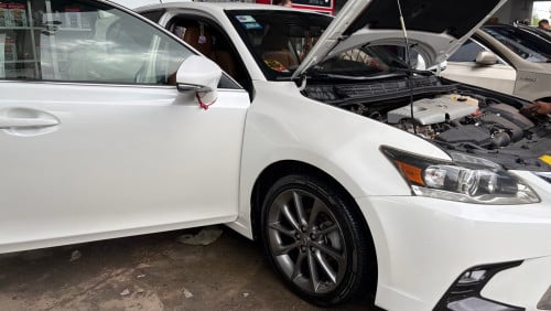 Lexus CT200h Full 2013 តំលៃចុះទៀត បងៗ