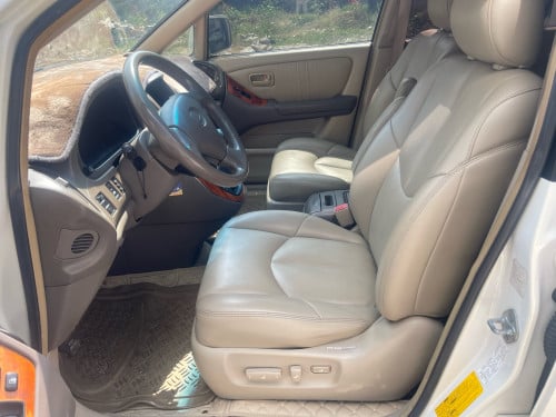 Lexus RX300 ប៉ុង1 ឆ្នាំ1999
