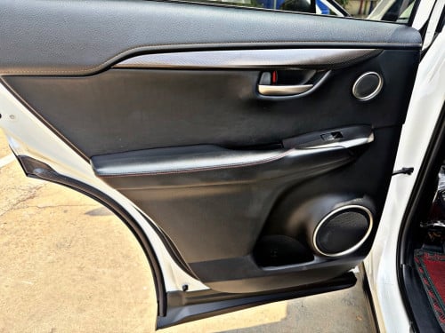 LexusNX200t 2016 ប៉ុង2 up F-Spot