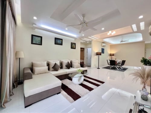 LUXURIOUS THREE BEDROOM FOR RENT-BKK1๐
