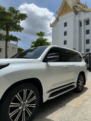 LX570s Super Sport
