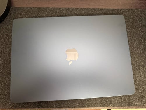 MacBook Air M4 / 15” / 16 + 256G 99% Midnight color