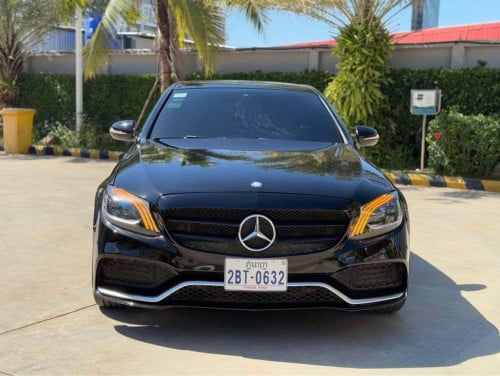 Mercedes Benz C300 2015 For Rent /出租