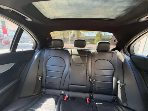Mercedes Benz C300 2015 For Rent /出租