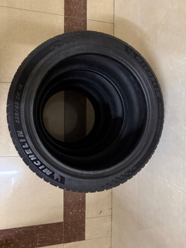 Michelin Pilot 5 225/45R18 Y1824 99%
