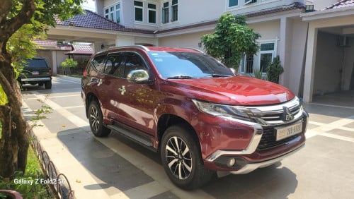 mitsubishi Pajero 2018 ម្ចាស់ដេីម ខ្លាញ់គោ
