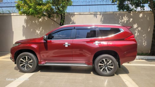 mitsubishi Pajero 2018 ម្ចាស់ដេីម ខ្លាញ់គោ