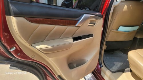 mitsubishi Pajero 2018 ម្ចាស់ដេីម ខ្លាញ់គោ