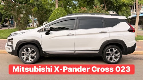 Mitsubishi X-pander cross 023