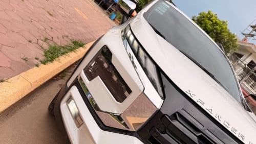 Mitsubishi X-pander cross 023